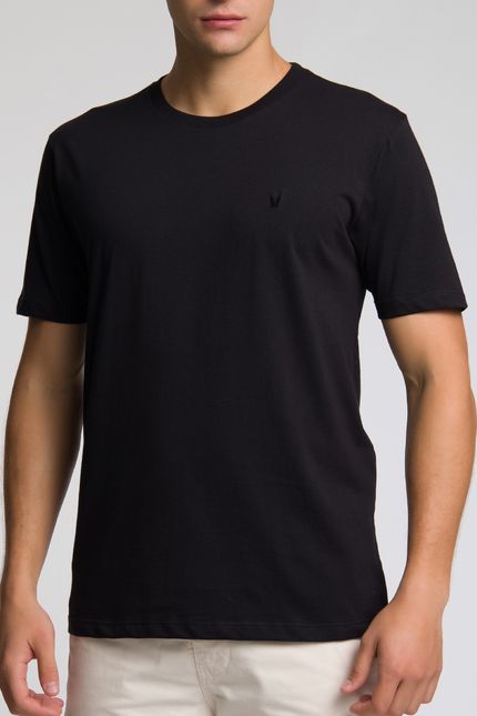 camiseta-preta-p-bordado